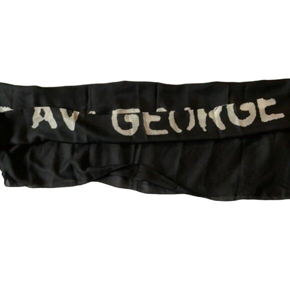 Givenchy Printed Silk and Wool Blend Scarf black - Picture 6 of 11